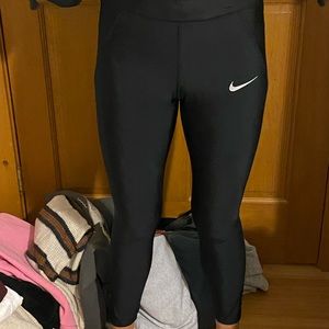 black nike running leggings